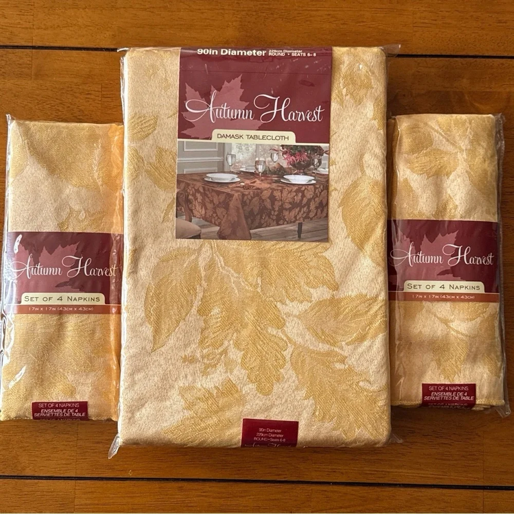 Autumn Harvest Damask Golden Leaf Pattern 90”in Round Tablecloth & Napkin Set